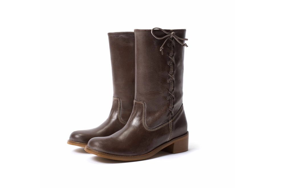 Dico Julia Gaucho Laces Escovado Leather Dark Brown Boots