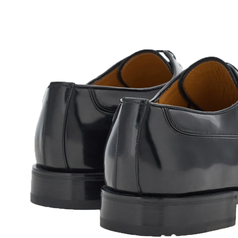 Ferragamo Oxford with toe cap