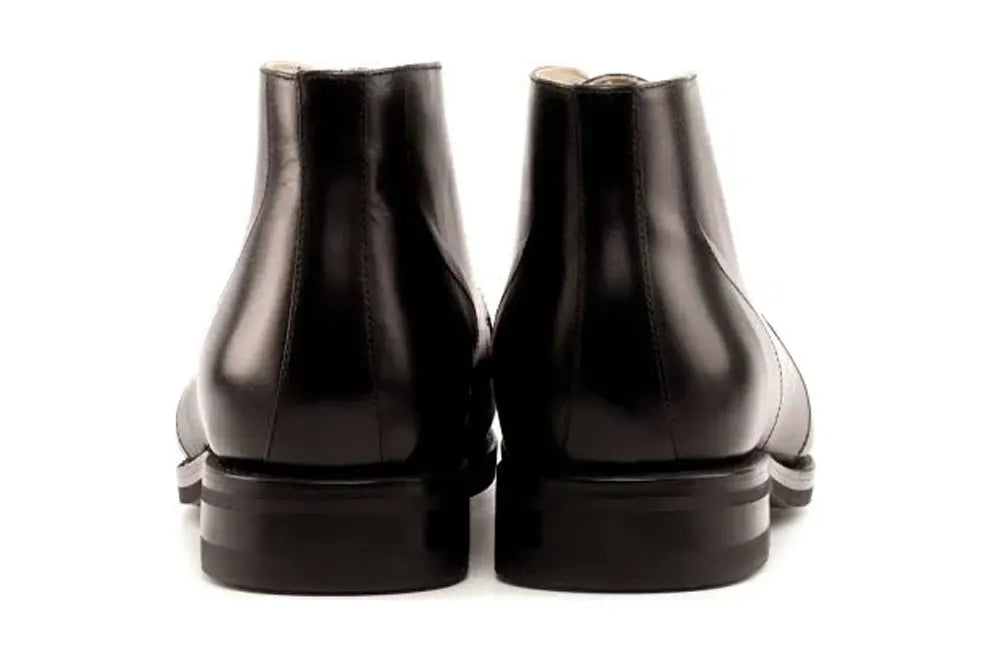 Men's Black Leather Chukka Boots